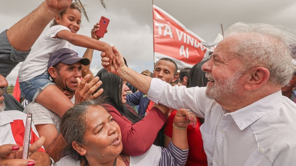 Lula tem 9 pontos de vantagem sobre Bolsonaro, diz Ipespe