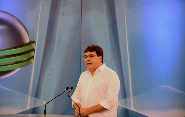 Rafael Fonteles no debate da TV Cidade Verde (Foto: Eduardo Amorim/Lupa1)