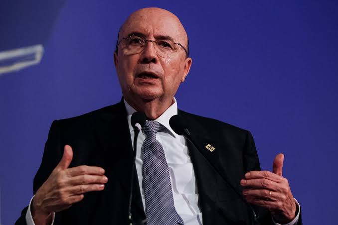 Apoio de Meirelles a Lula é positivo para política fiscal, dizem economistas