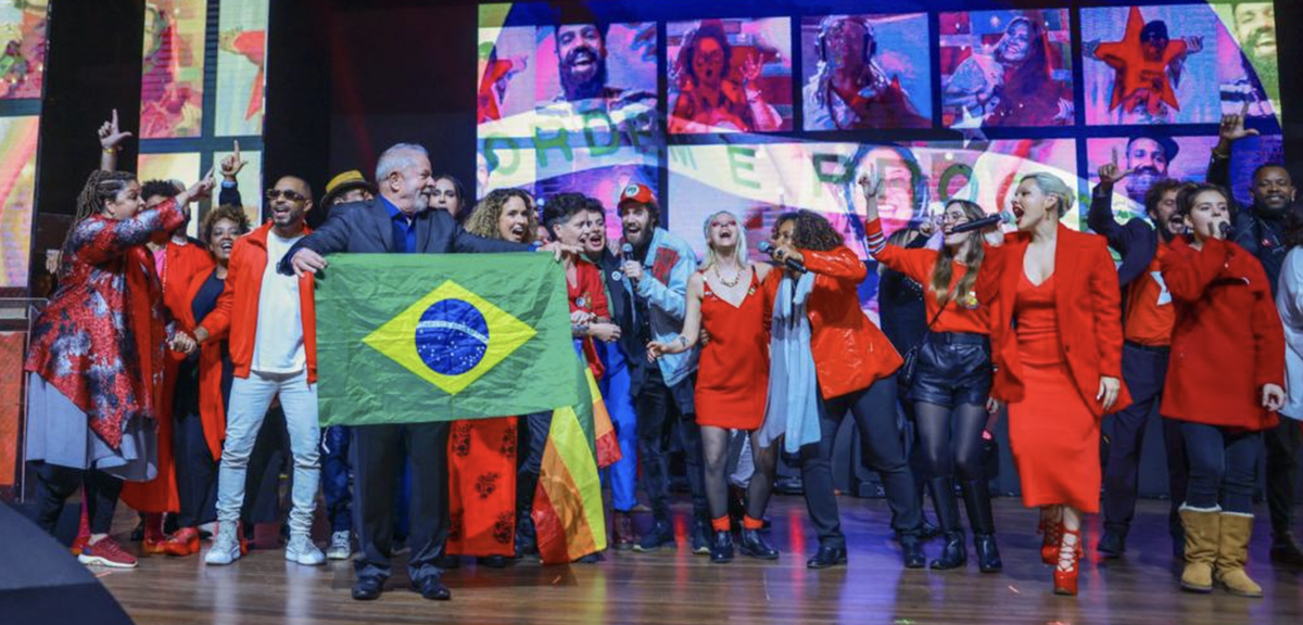 Lula durante encontro com artistas