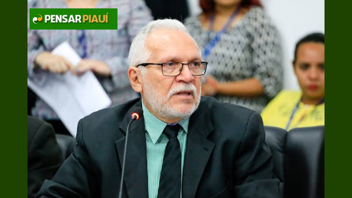 Sociólogo e professor Antônio José Medeiros