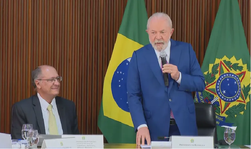 Lula convoca os 27 governadores de estados e do DF para reunião de emergência em Brasília nesta segunda-feira