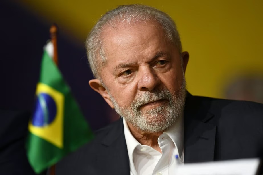 Lula, assuma o comando!