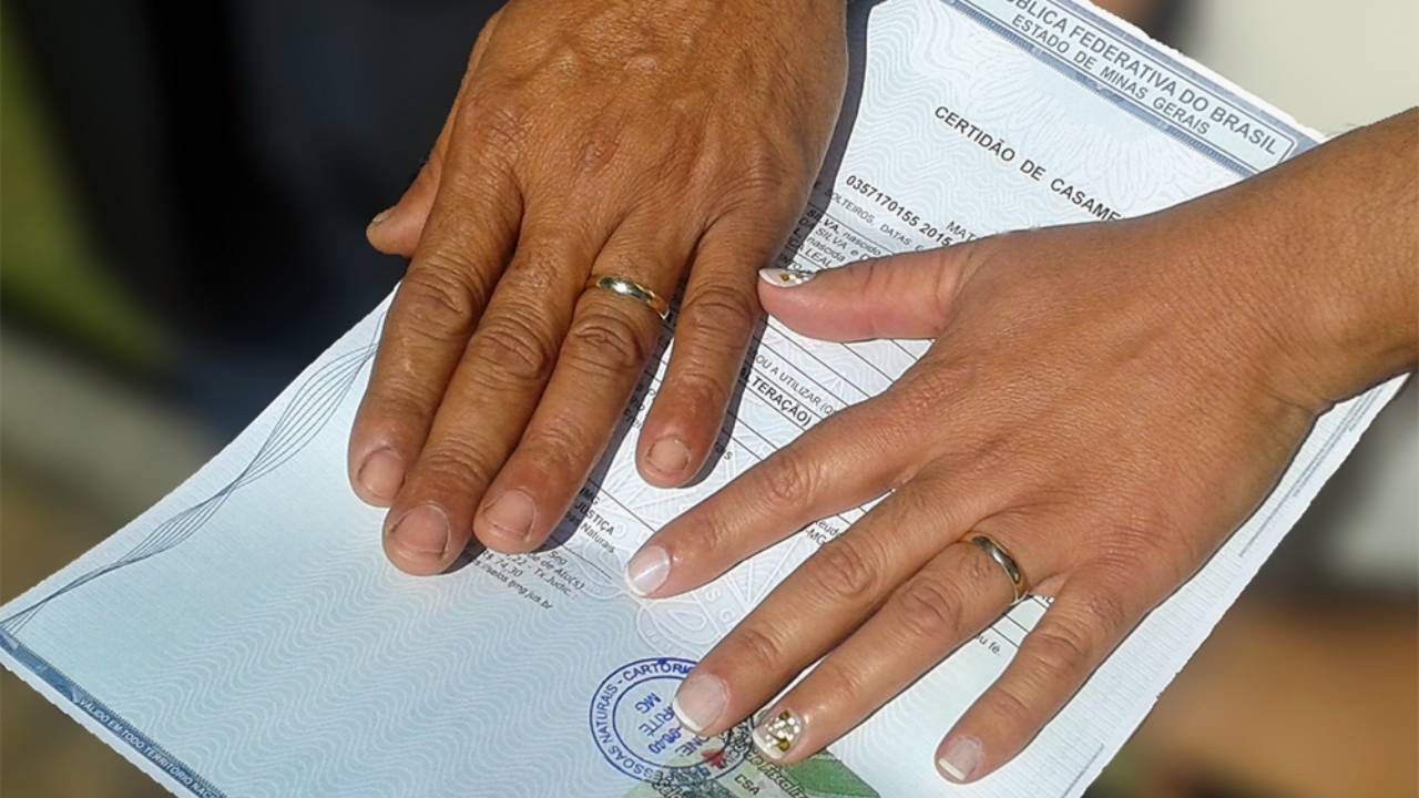 Casal faz pacto com multa de R$ 180 mil em caso de traição
