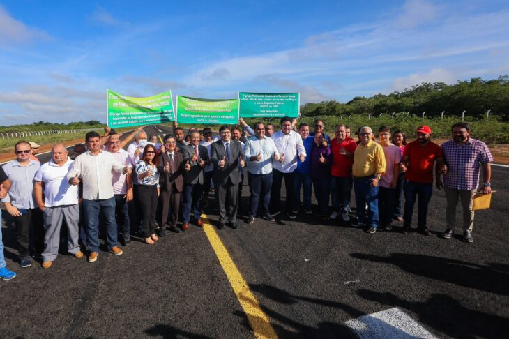 Rafael Fonteles inaugura reforma e ampliação do aeroporto de Piripiri