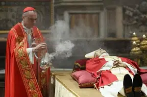 Velório de Bento 16 no Vaticano(Vaticano via AFP)