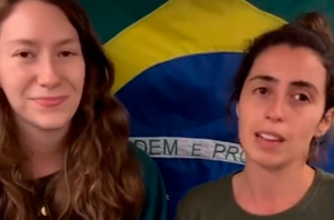 Ilana Zeigerman e Bruna Tabajara Brilmann, resgatadas de Israel em avião da FAB.(Reprodução/X)