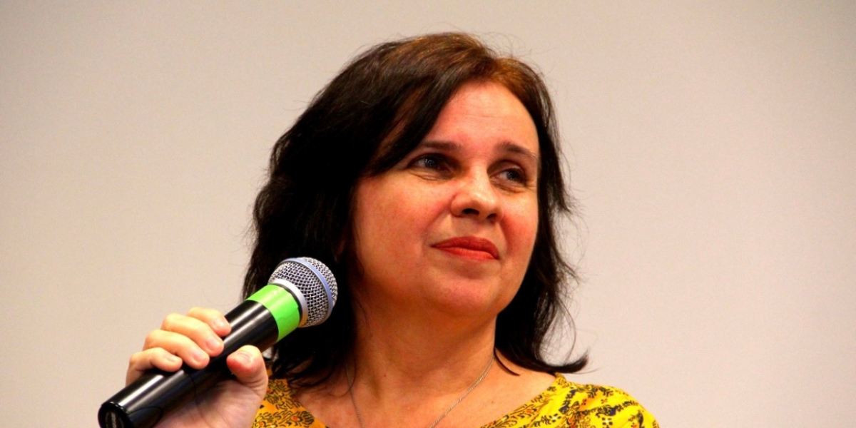 Profa. Dra. Samária Andrade