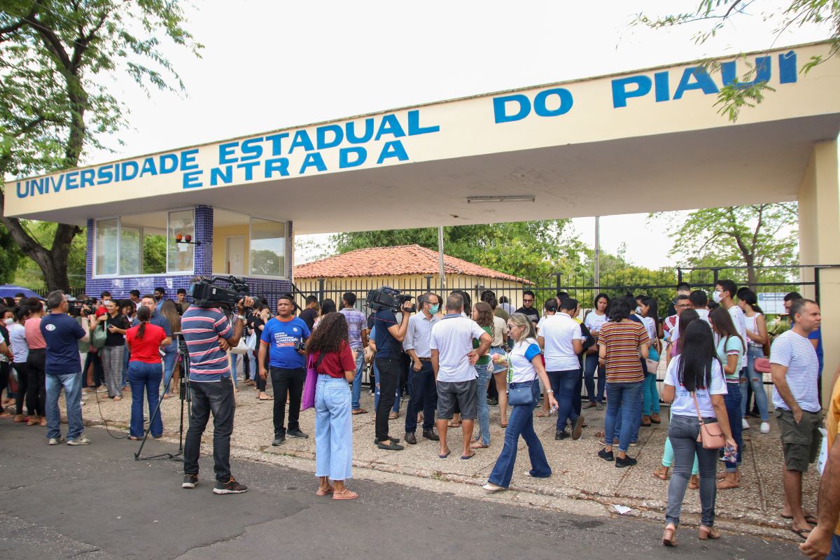 Cerca de 100 mil estudantes piauienses farão o Enem hoje