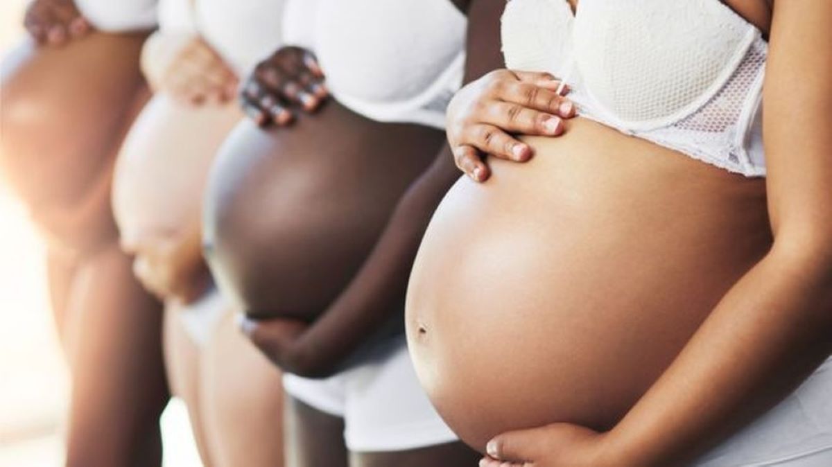 Mães negras morrem duas vezes mais que mães brancas, mostra pesquisa da Saúde