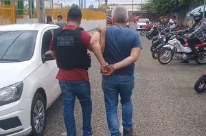 Homens são presos suspeitos de retirarem veículos ilegalmente no Detran(Polícia Civil)