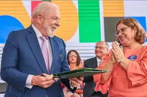 Presidente Lula e a ministra das Mulheres, Cida Gonçalves(Ricardo Stuckert)