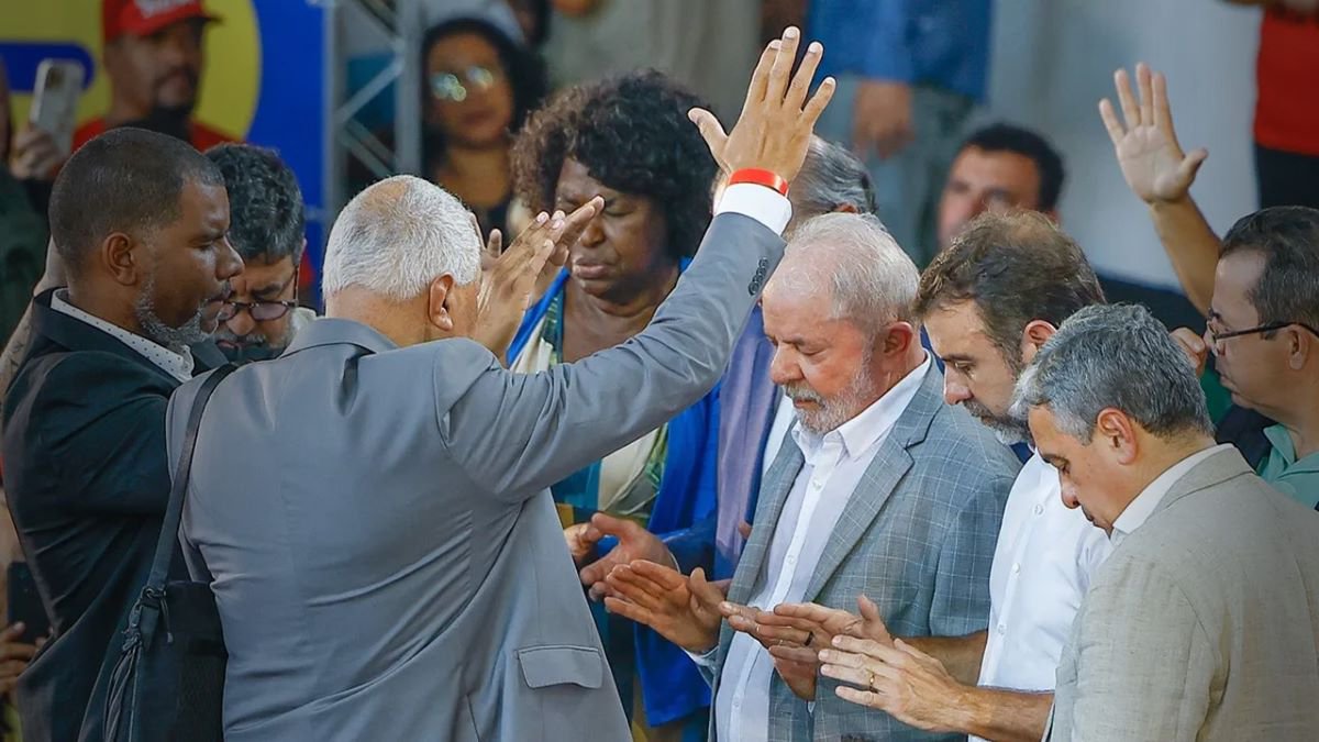 Por que Lula erra ao propor mais diálogo com os evangélicos?
