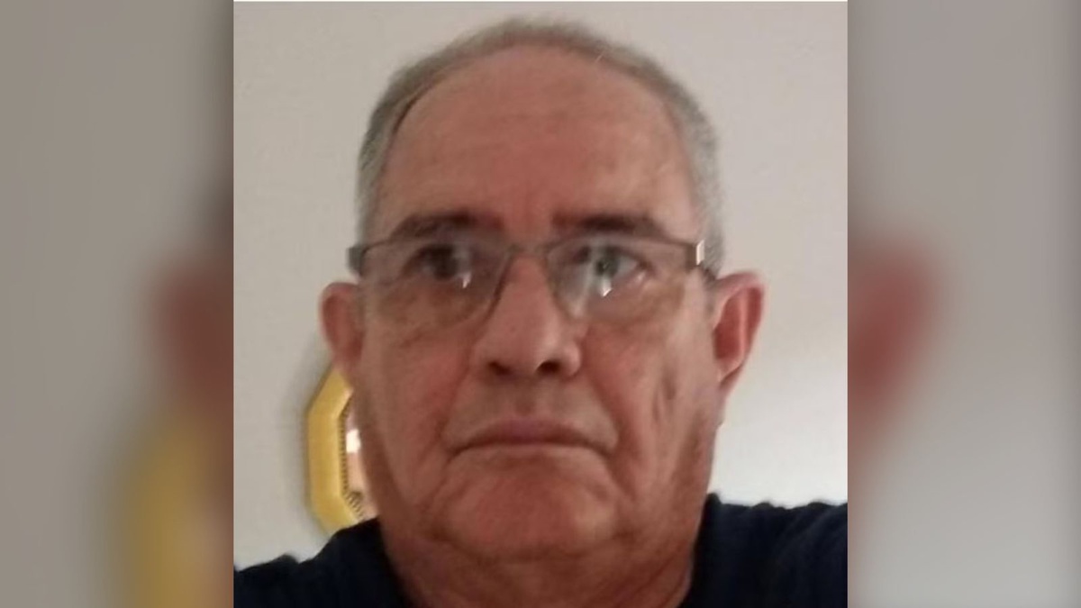 O professor aposentado José Crisóstomo Gomes de Oliveira, de 78 anos