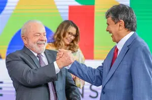Presidente Lula e ministro Wellington Dias no relançamento do Programa Bolsa Família, em março(Roberta Aline/MDS)