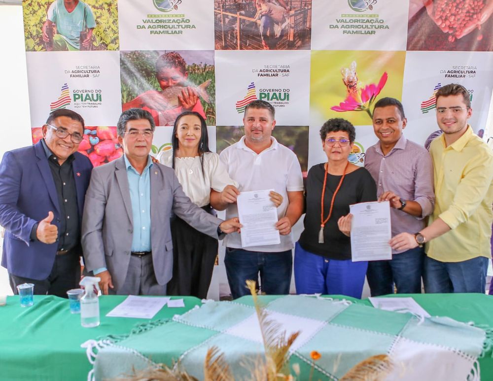 SAF entrega kits de irrigação e máquinas agrícolas em 19 municípios do Piauí
