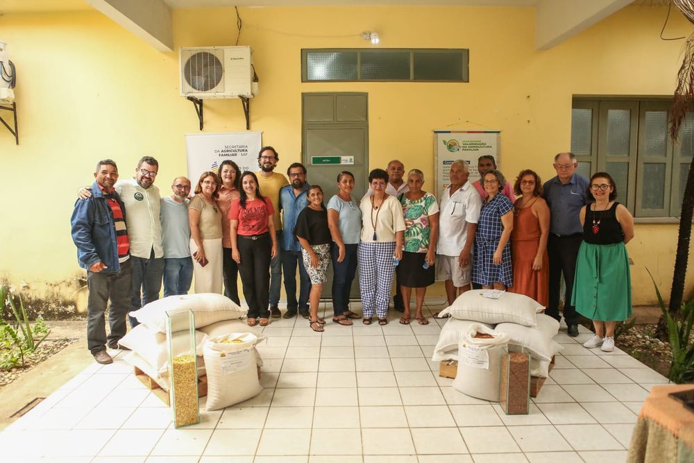 SAF entrega mais de duas toneladas de sementes para agricultores do Piauí