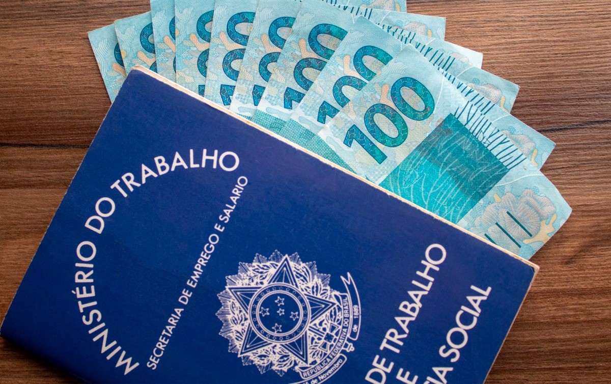 Salário mínimo será de R$ 1.412 em 2024