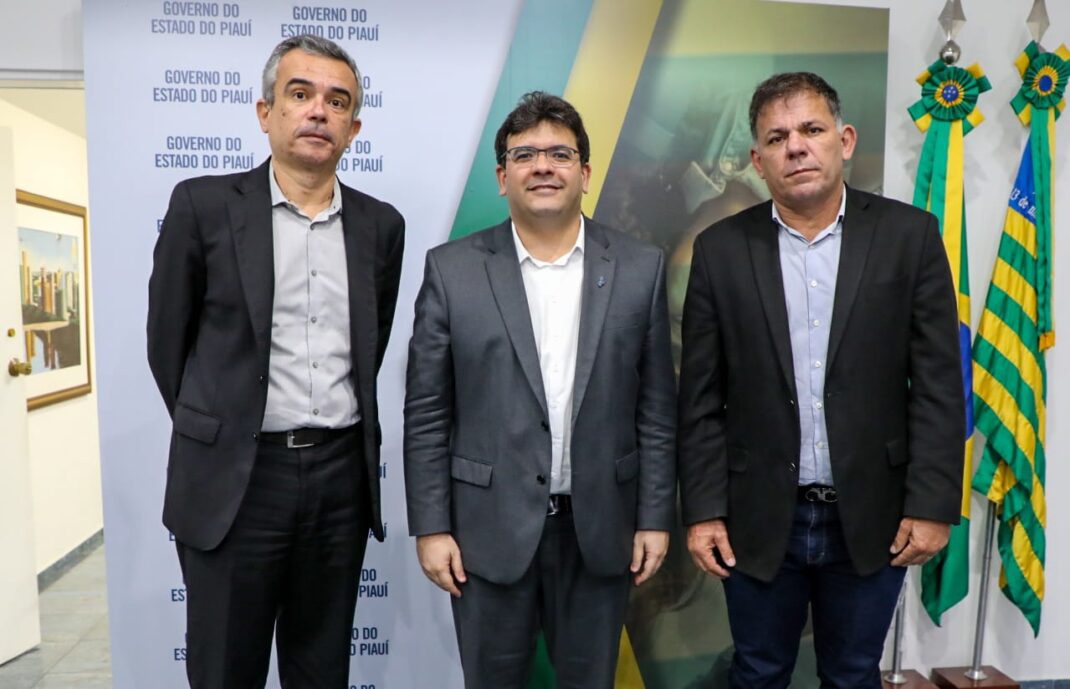 Governador Rafael Fonteles, secretário de Justiça, Carlos Augusto e o secretário de Planejamento, Washington Bonfim,