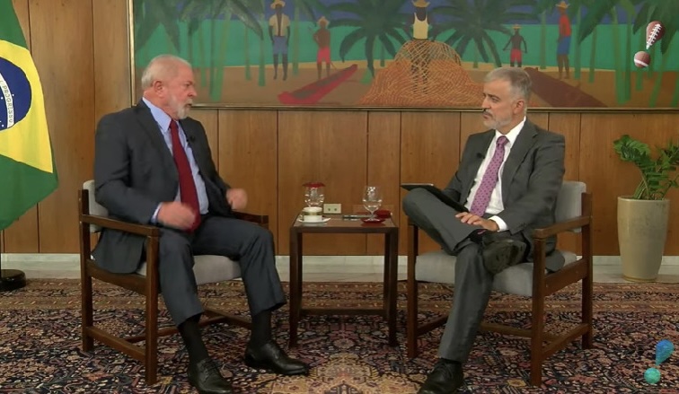 Lula concede a primeira entrevista à TV aberta; assista aqui