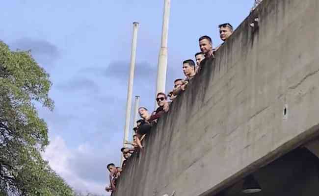 Vídeo: Jogadores do Atlético-MG sofrem ataques racistas na Venezuela