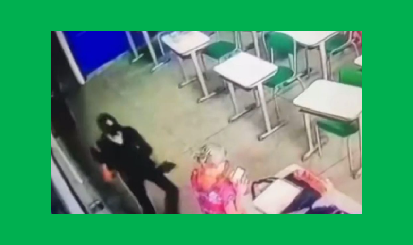 VÍDEO: Veja momento em que adolescente esfaqueia professora em SP