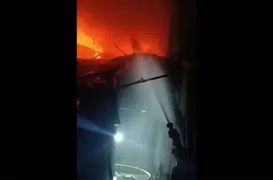 Grande incêndio em cinema de shopping deixa 2 mortos e 12 feridos no Maranhão(Reprodução)