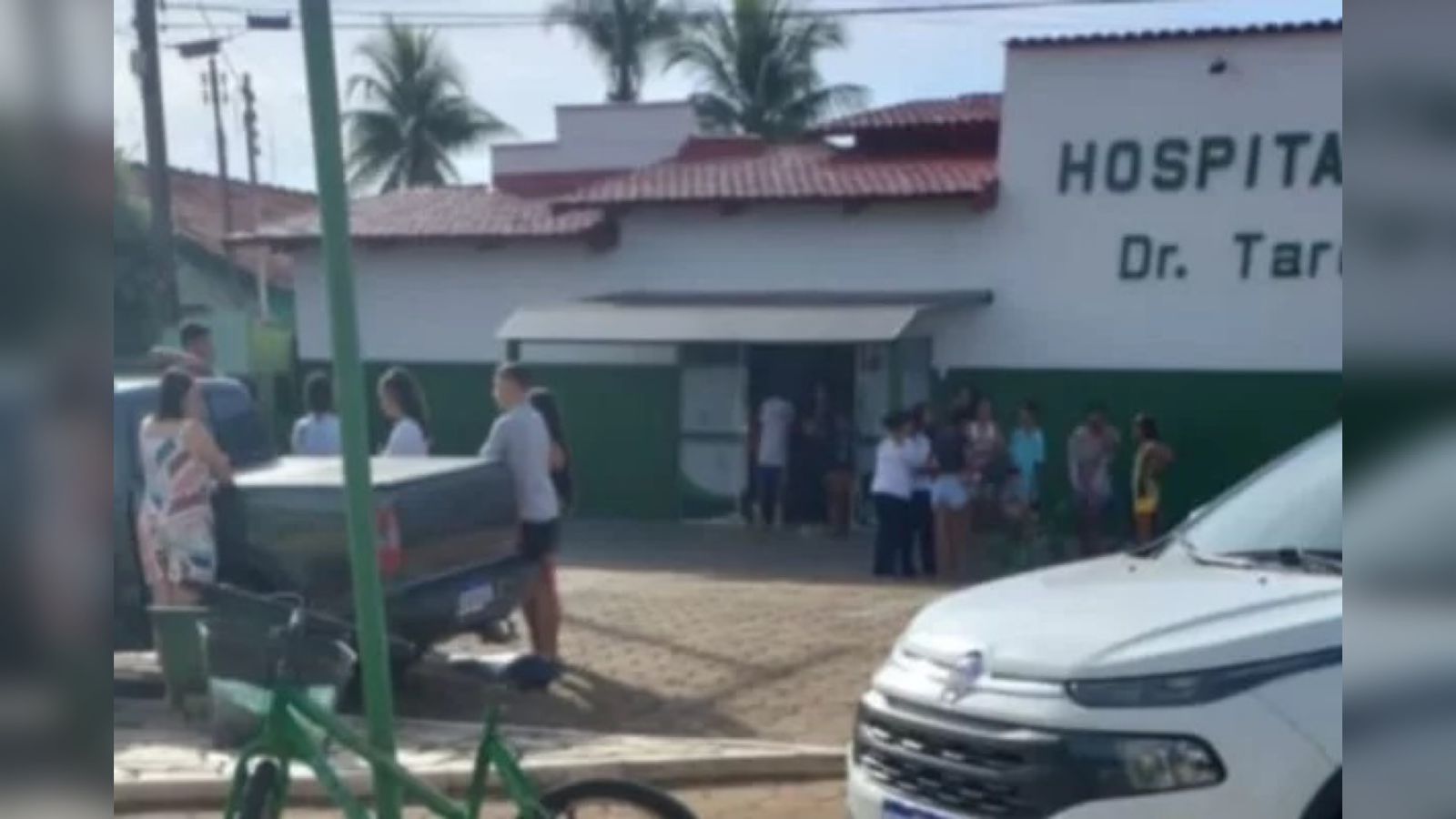 Aluno entra em escola com faca e ataca colegas em Goiás