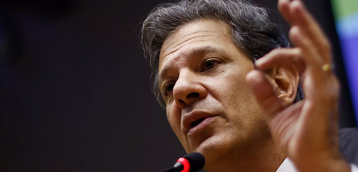 Haddad discute com bancos redução dos juros do cartão de crédito