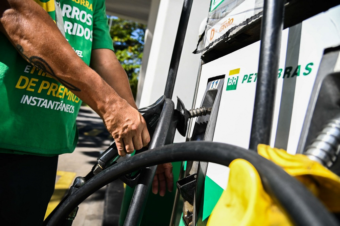 Petrobras anuncia nova redução nos preços dos combustíveis