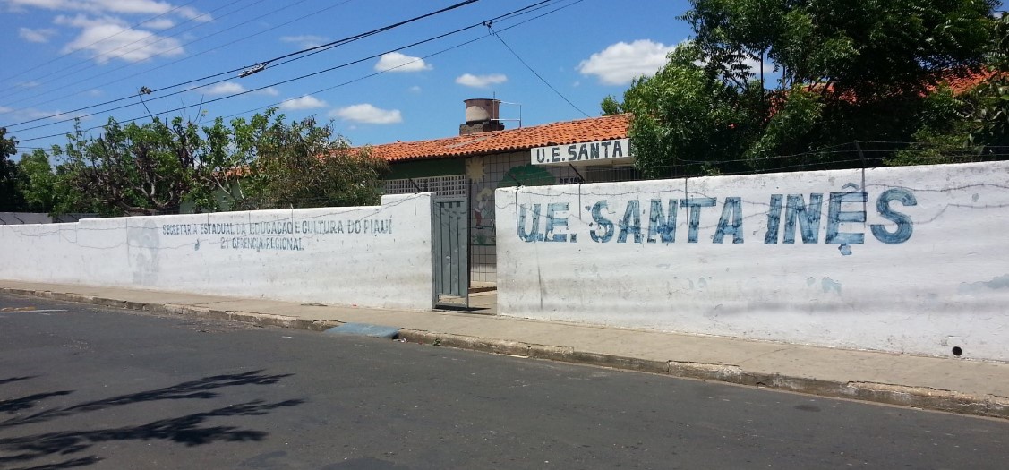 Unidade Escolar Santa Inês no bairro Dirceu I.