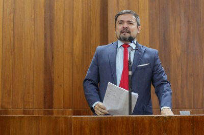 Fábio Novo destaca Projeto de Lei que institui pagamento de multa contra agressores