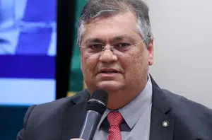Flávio Din(Bruno Spada)