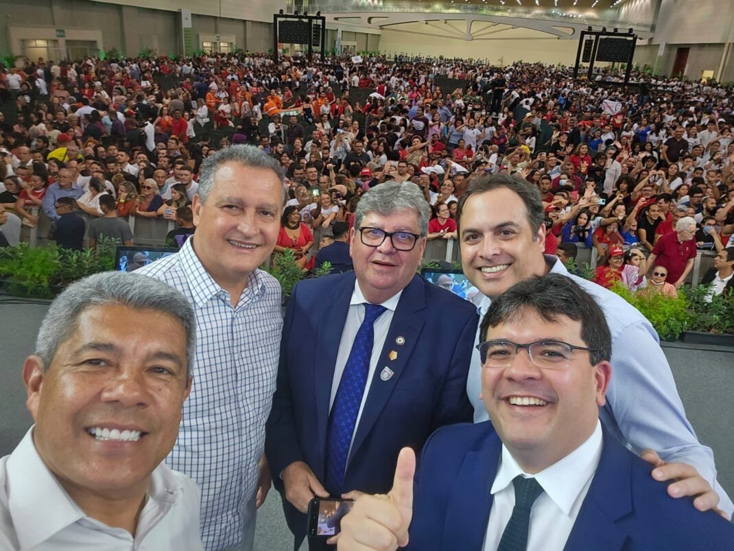 Rafael Fonteles anuncia matrículas para novos cursos profissionalizantes em 150 escolas de ensino médio