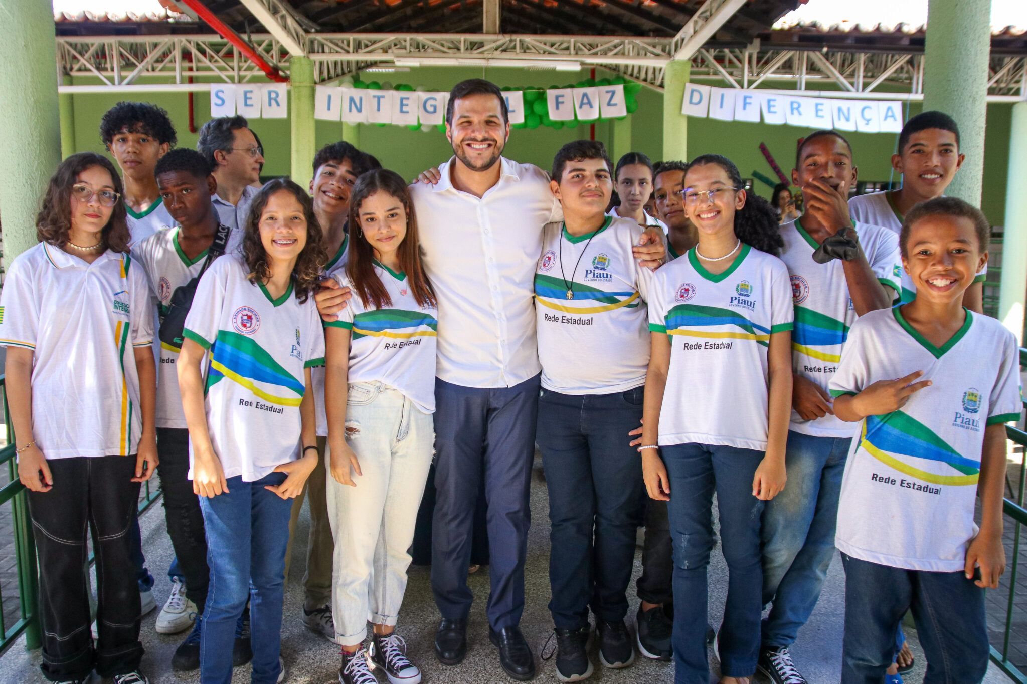 Governo implanta modalidade de tempo integral em 104 escolas da rede estadual de ensino