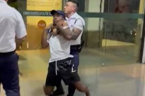 Jovem é expulso de shopping e denuncia seguranças de racismo, em Fortaleza(Reprodução)