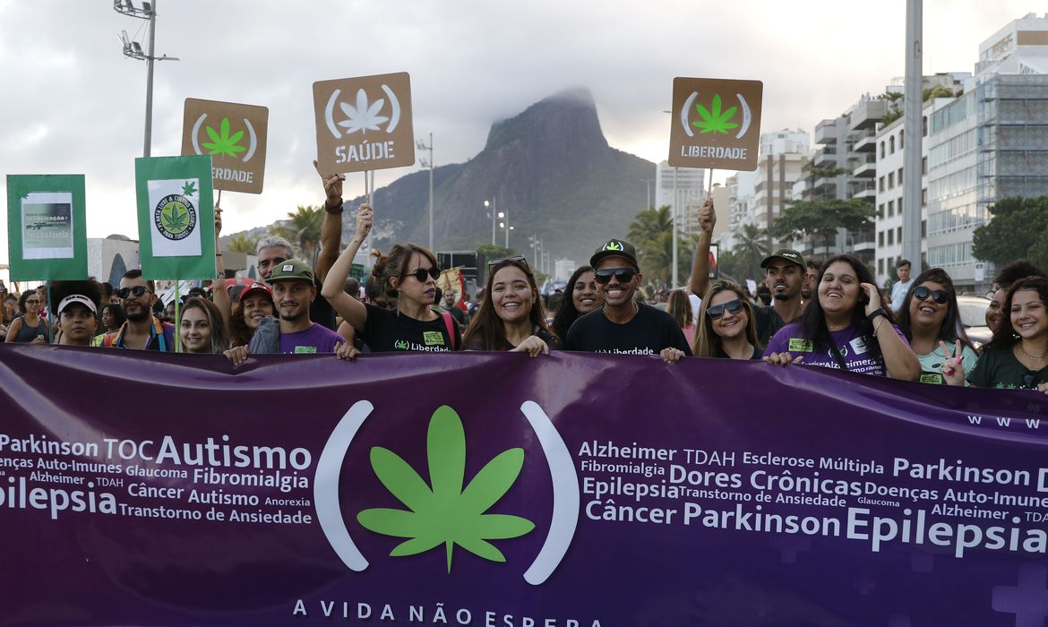 Marcha da Maconha no Rio defende legalização que inclua favelas