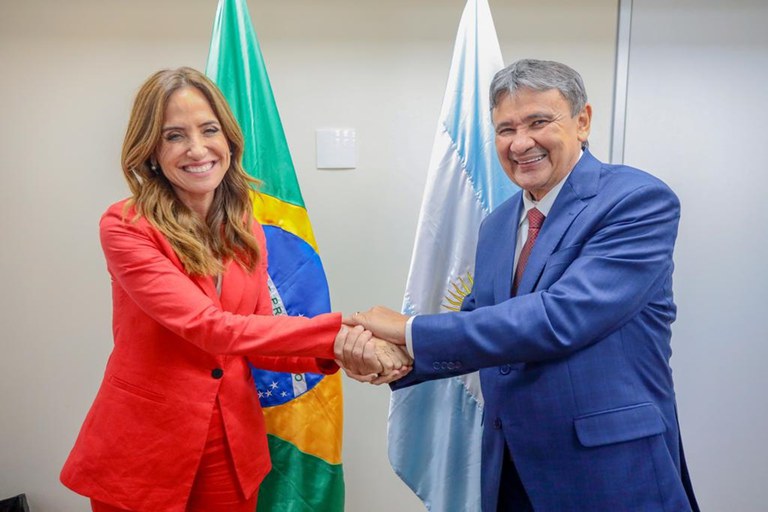 Ministros do desenvolvimento social do Brasil e da Argentina trocam experiências em Brasília