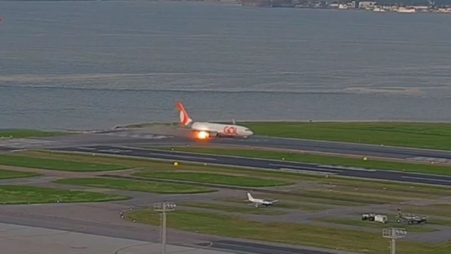 Vídeo: turbina de avião da Gol pega fogo no Aeroporto Santos Dumont