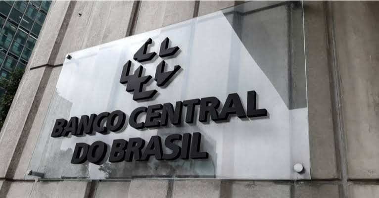 Banco Central sinaliza corte de taxa de juros em agosto; governo comemora