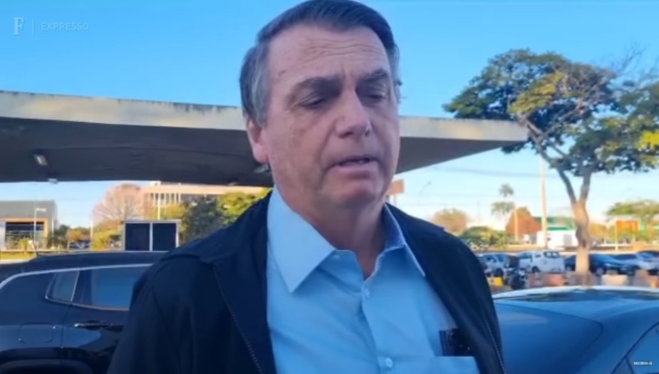 O ex-presidente Jair Bolsonaro diz que sua inelegibilidade seria “afronta” do TSE.