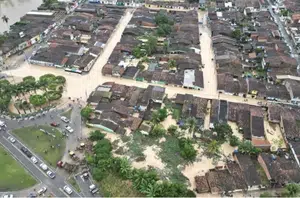 Chuvas deixam mais de 10 mil desabrigados em Alagoas(Reprodução)
