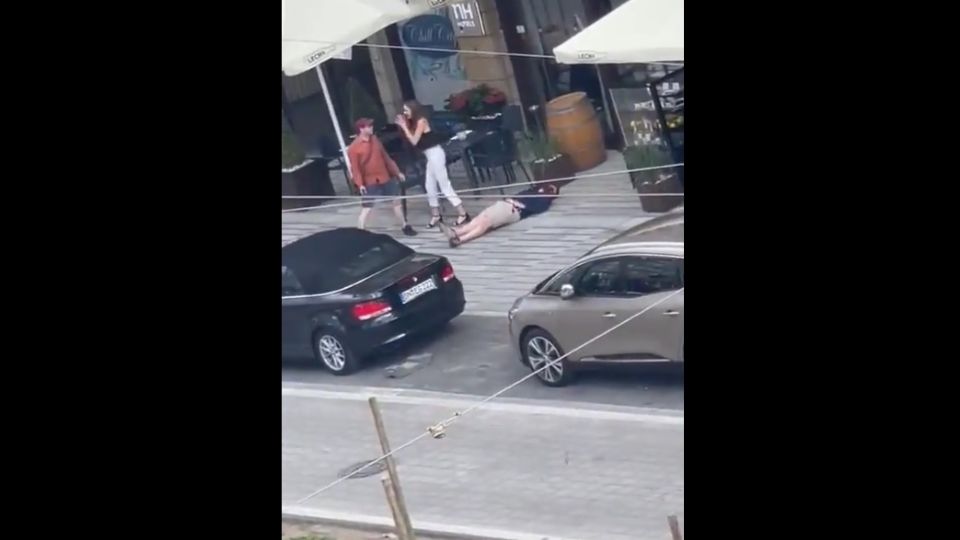 Vídeo chocante: homem mata atual da ex e depois se mata na frente dela