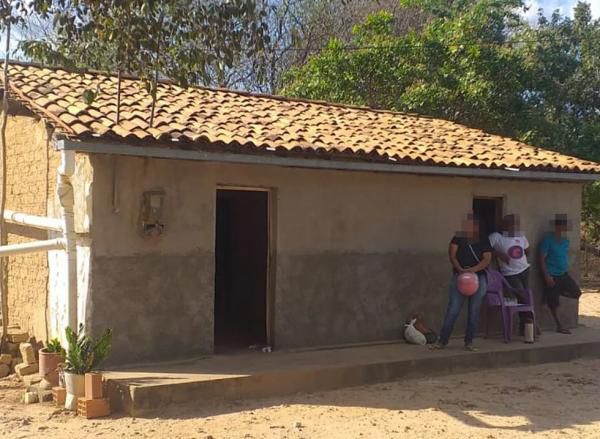 Homem mata esposa com corte na cabeça e tira a própria vida em Floriano