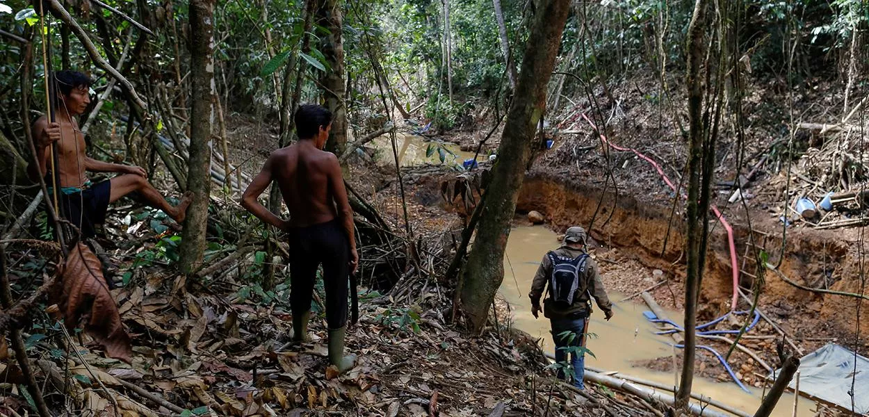 Ataque a tiros na terra Yanomami deixa uma criança morta e cinco feridos