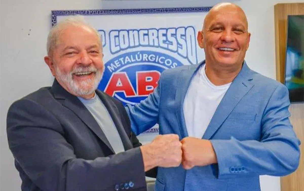 Lula e Moisés: gerações se encontram na posse dos metalúrgicos