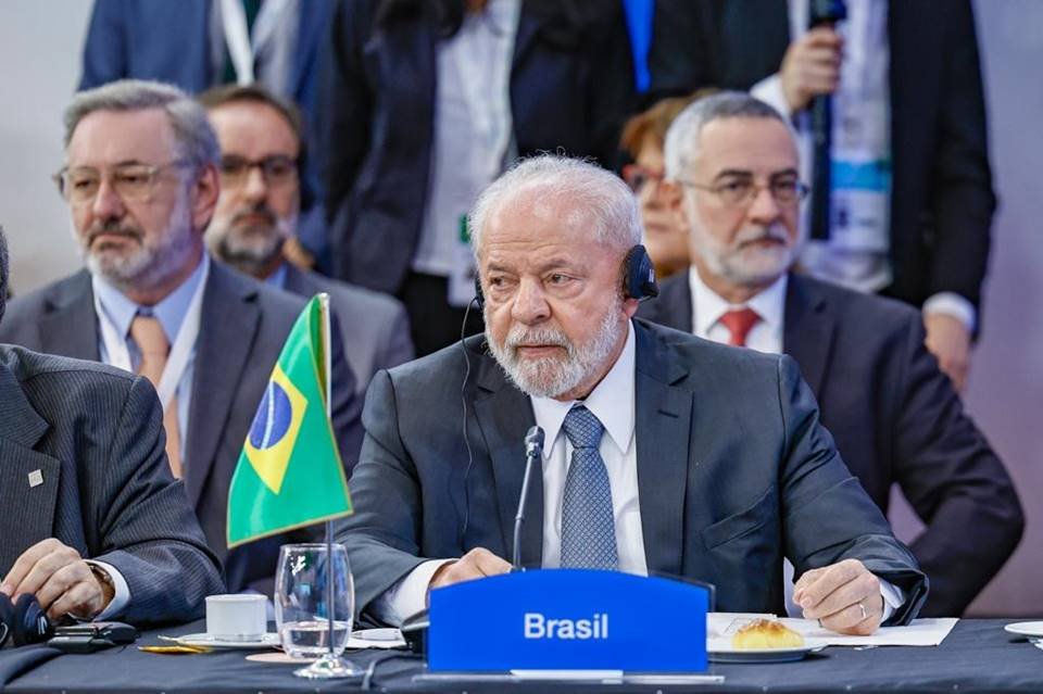 Lula diz que Mercosul precisa dar à União Europeia resposta “rápida e contundente”