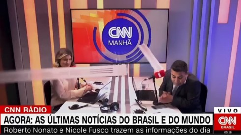 Vídeo: Teto de estúdio da CNN Brasil desaba e atinge jornalistas