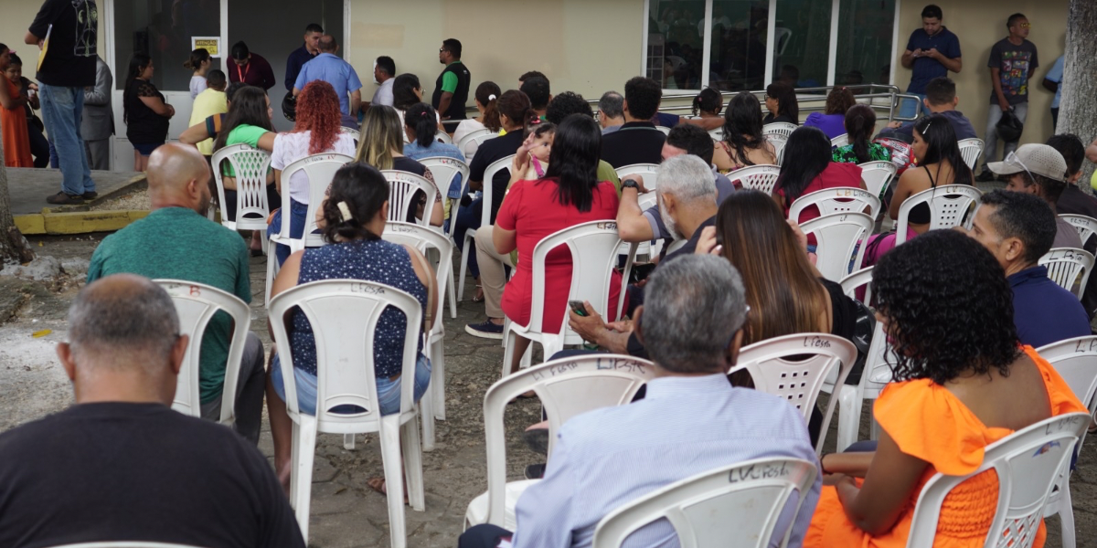 Segurança intima quase 600 pessoas para depor sobre celulares roubados em Teresina