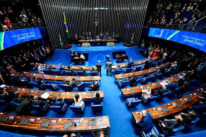 Senado: comissão aprova PL que torna corrupção crime imprescritível